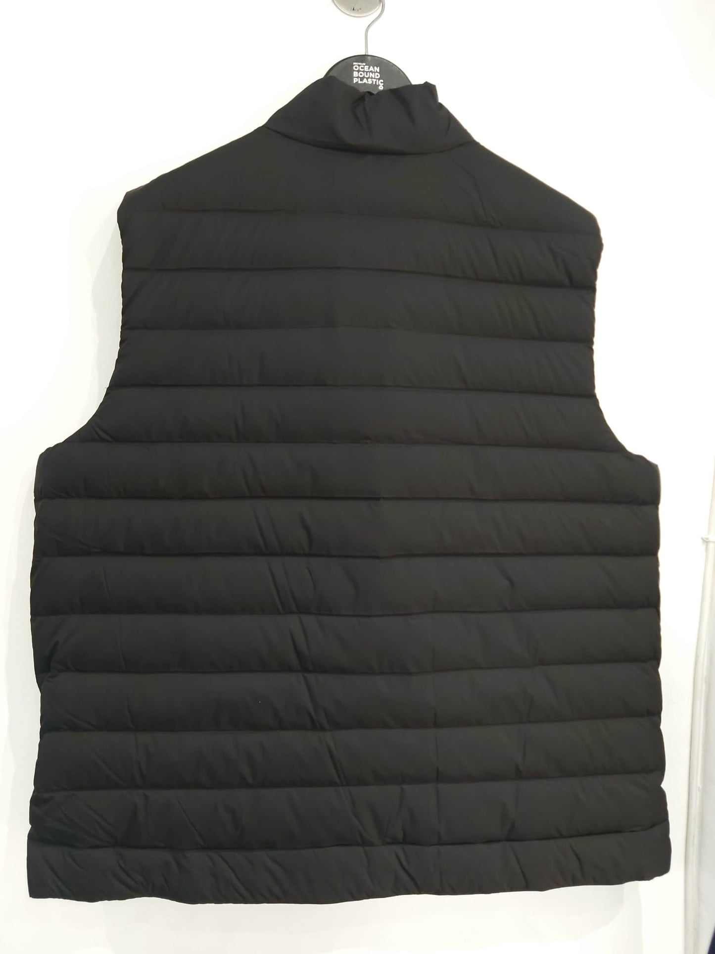 Moose Knuckles Air down vest 2