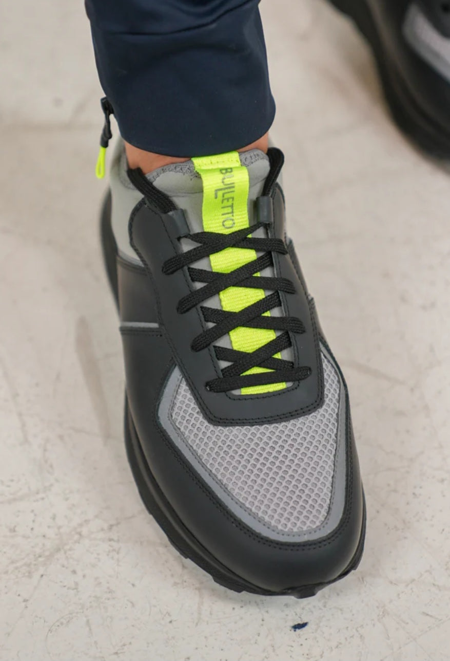 Bulletto Hybrid Runner shoe black/neon