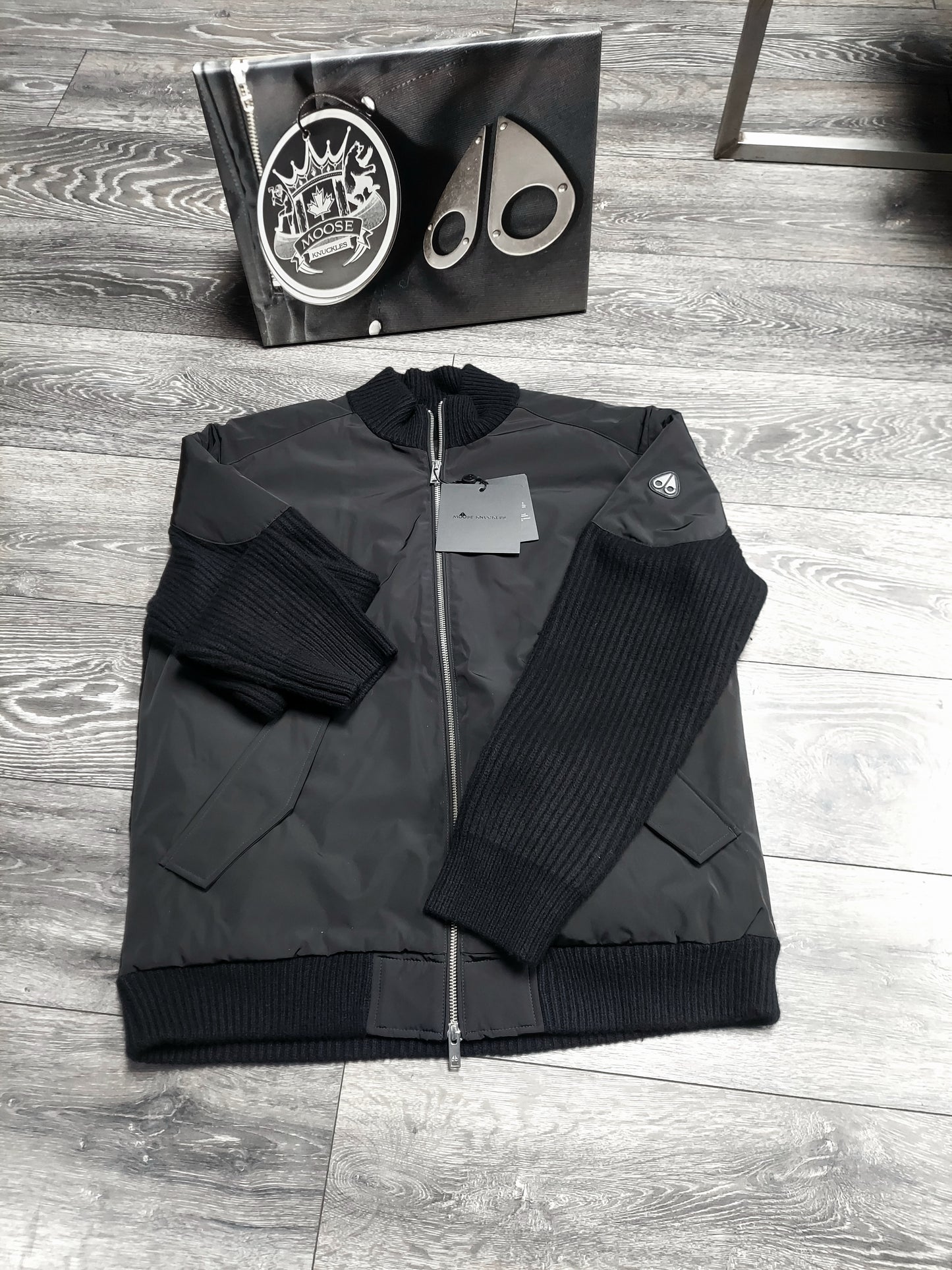 Moose Knuckles Magnus knit hybrid (black)